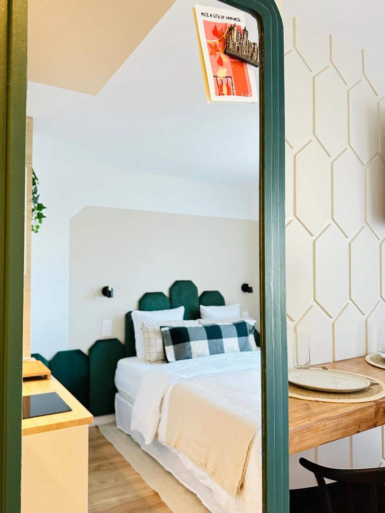 L'Emeraude - Superbe Studio Tout Equipe + Parking 梅斯 外观 照片
